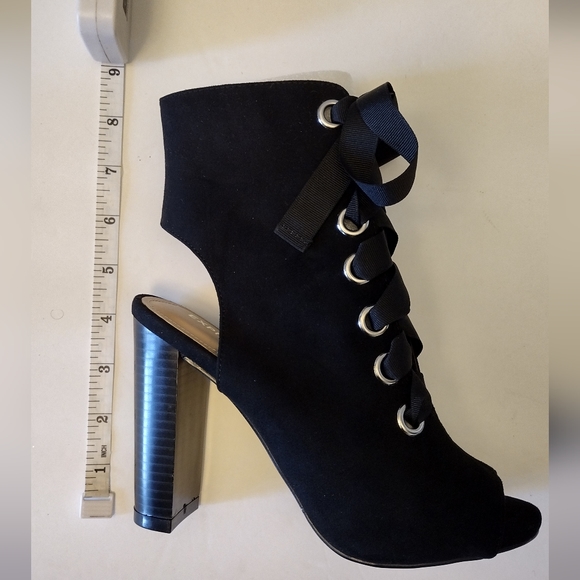 Express Peep Toe Booties 6 (NEW) - Picture 9 of 10